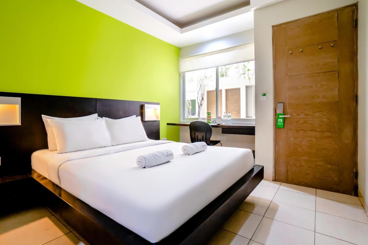 Legreen Suite Pejompongan Джакарта Экстерьер фото